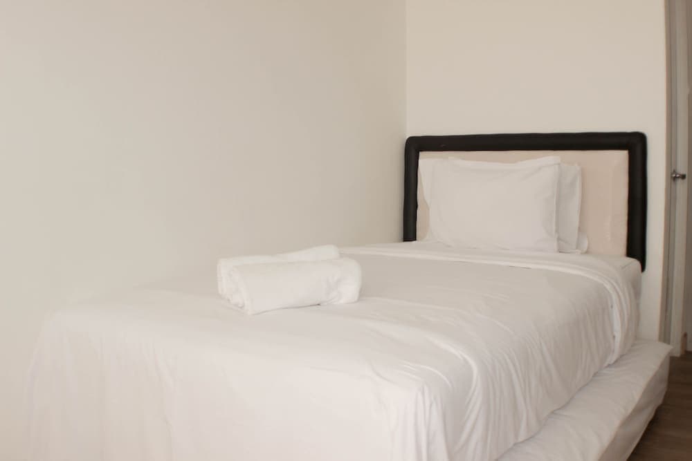 Comfy And Tidy Studio At Riverview Jababeka Apartment