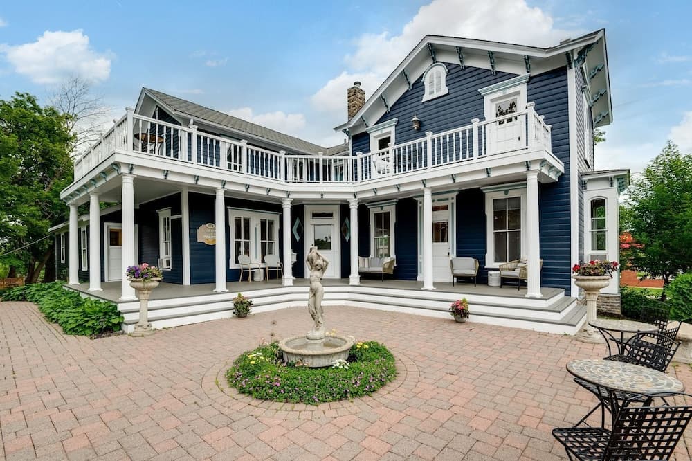 The Guest House - Estate