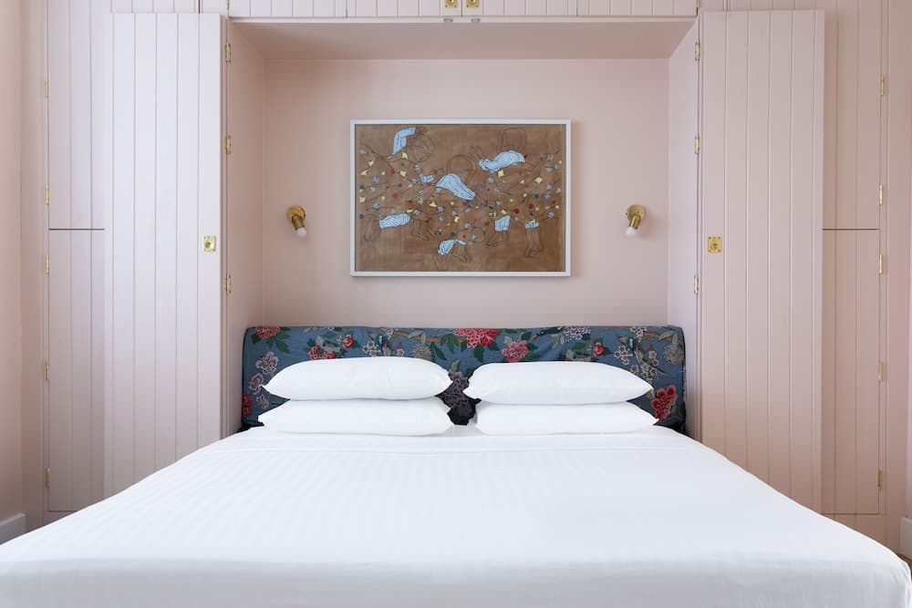 Oakington Road by Onefinestay