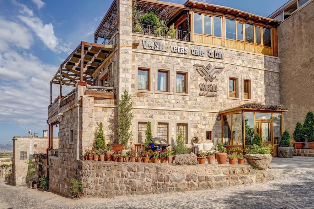 Vasil Cave Hotel