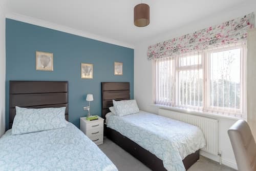 Room-apple House Wembley Twin Room Share