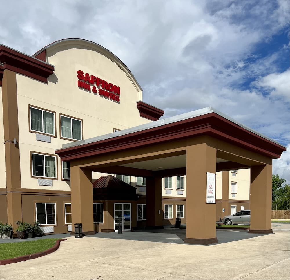 Saffron Inn & Suites