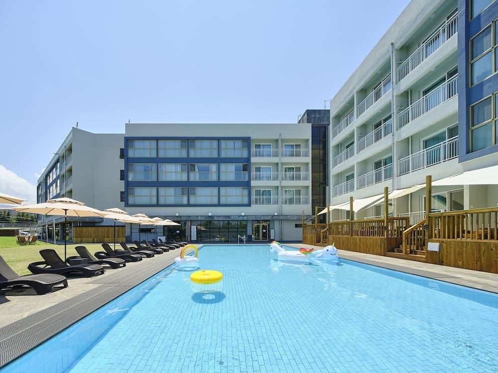 Shin Shin Hotel Jeju City