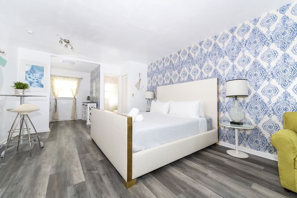 SOFI BEACH APARTMENT