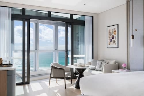 The Langham, Gold Coast and Jewel Residences
