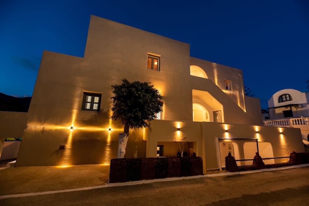 Konaklama yerinin ön cephesi