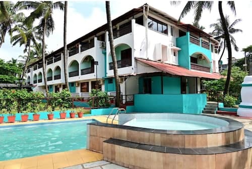 Swim Sea Beach Resort