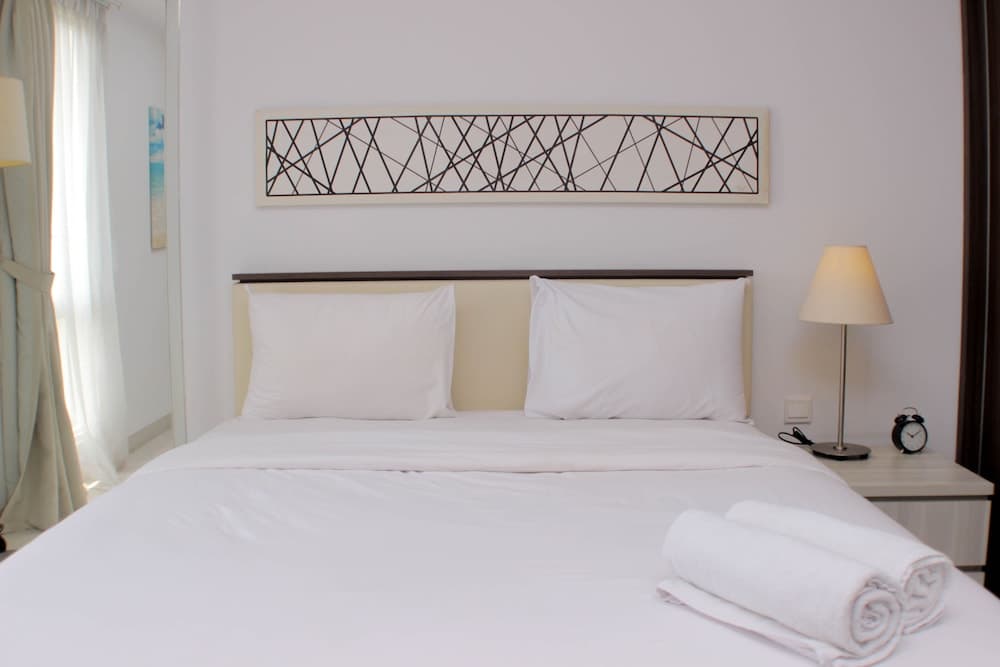 Comfortable And Spacious Studio At Azalea Suites Apartment