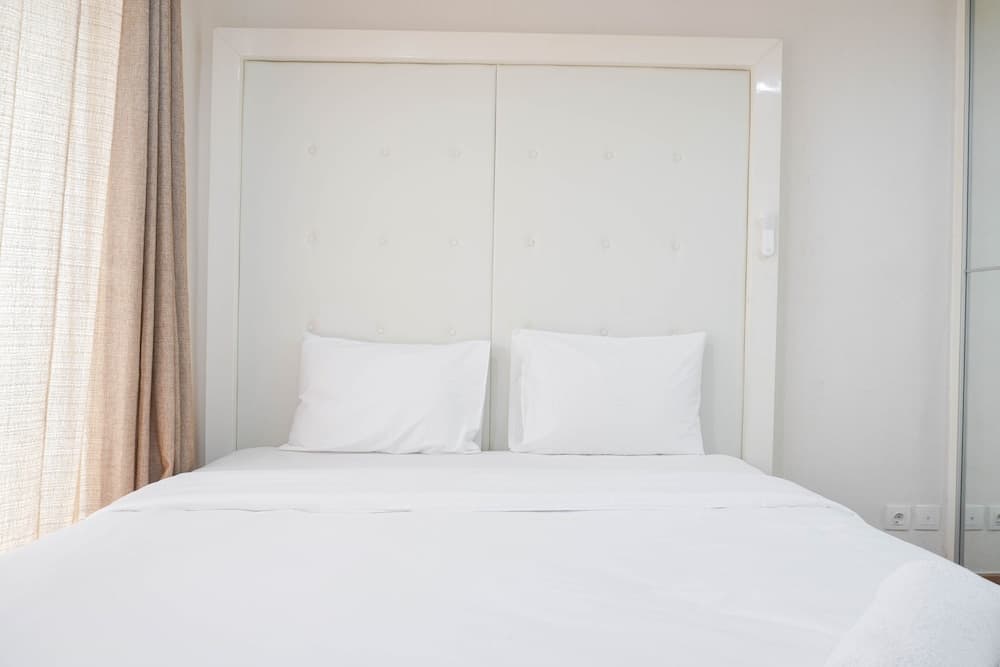 Comfort 2Br At Green Central City Glodok Apartment