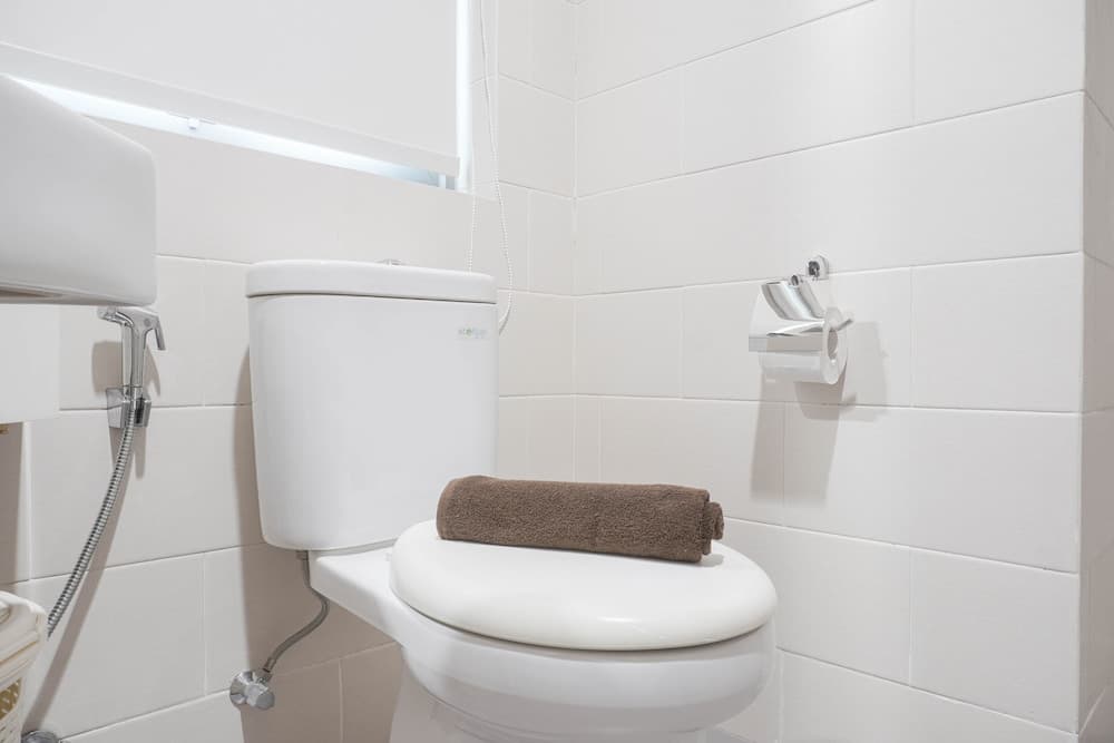 Nice And Comfort 2Br At Pejaten Park Apartment