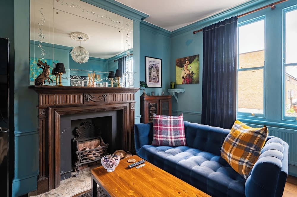 Charming Home With Roof Terrace in East London by Underthedoormat