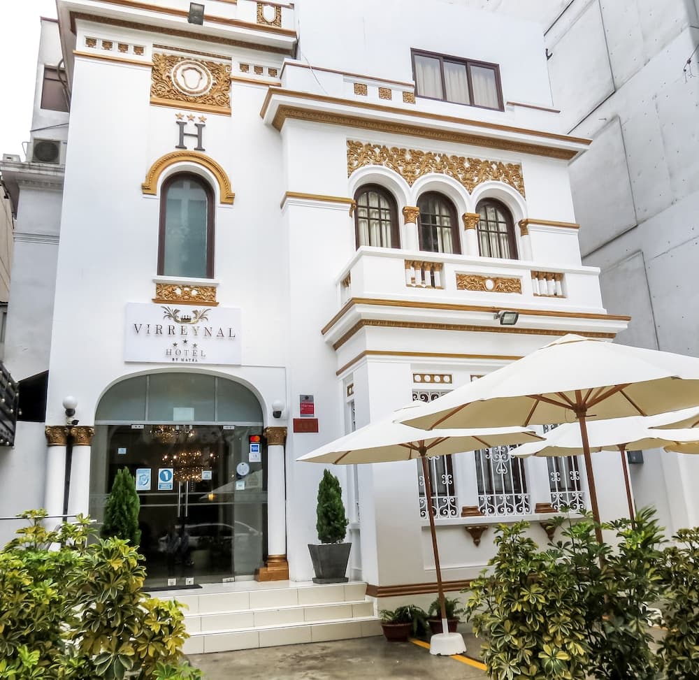 Hotel Virreynal by Maysa