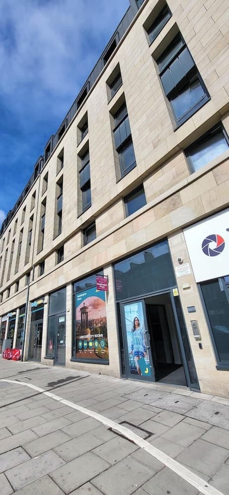 JOIVY Affordable Edinburgh - Adults only