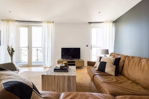 The Nine Elms Lane Arms - Stunning & Bright 2bdr Flat With Balconies