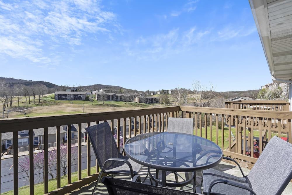 Fall Creek Retreat - 2.5 Miles From DT Branson!