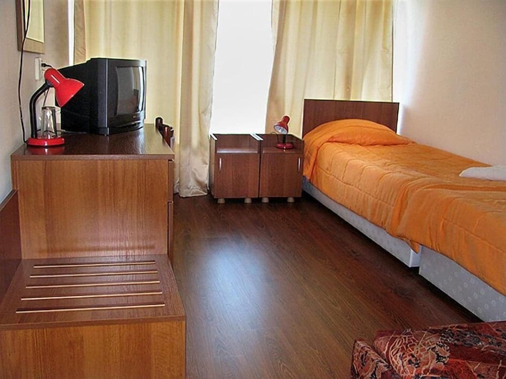 IHS''Frederik Joliot-Curie''