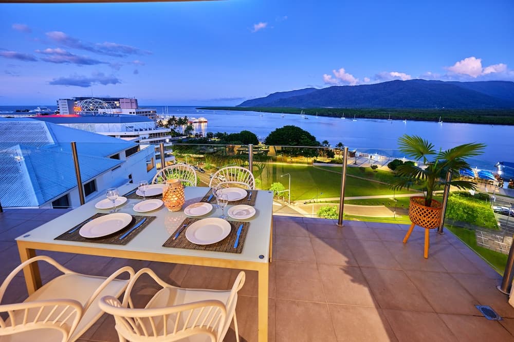 Jack & Newell Holiday Apartments