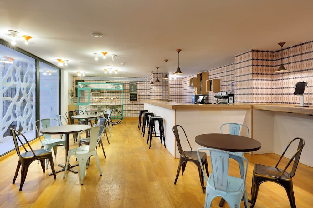 Lobi dinlenme salonu