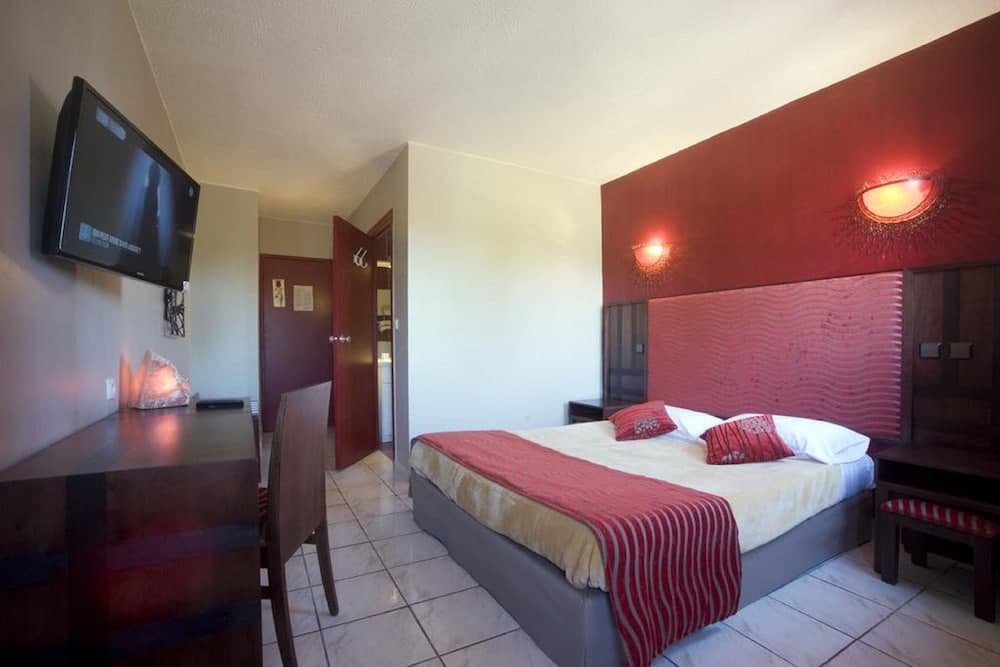 Tropic Hotel