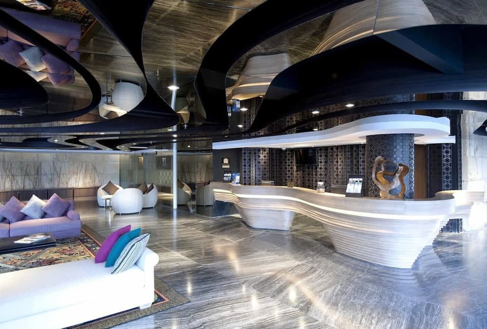 Lobi dinlenme salonu