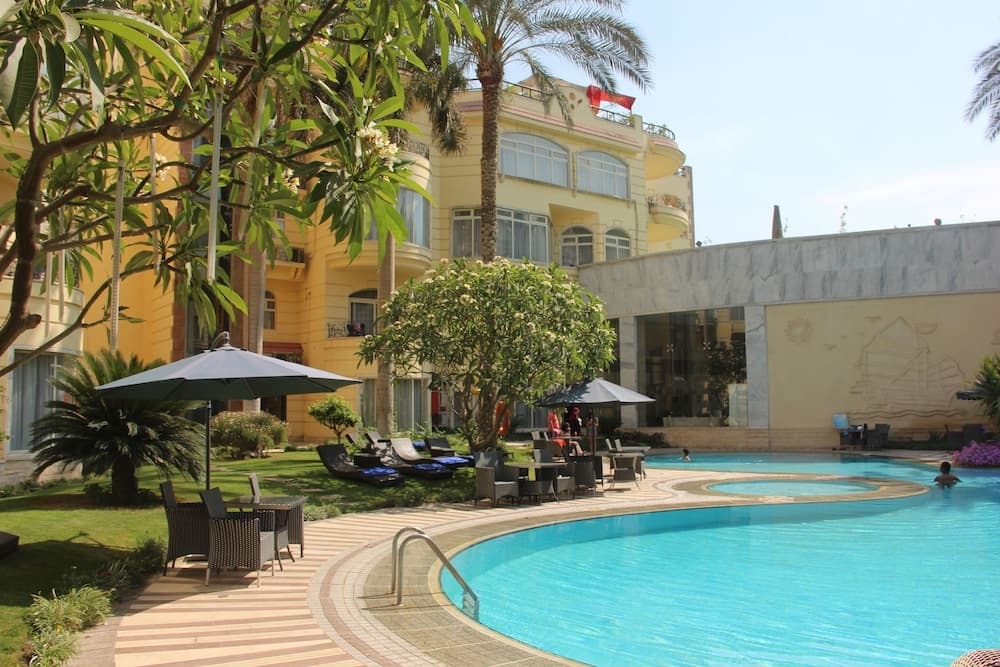 Soluxe Cairo Hotel