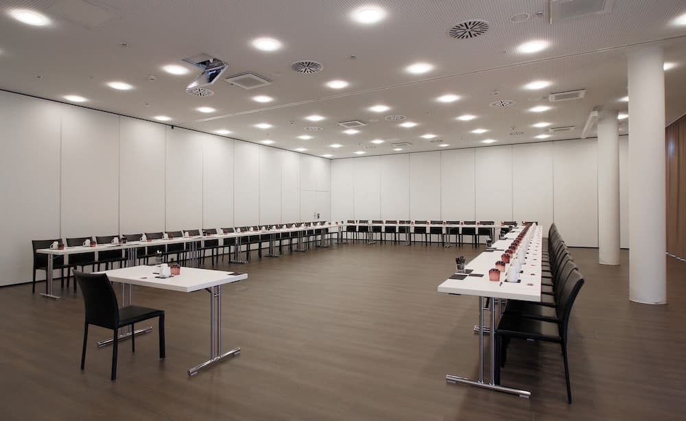 Toplantı salonu/imkânları