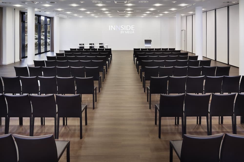 Toplantı salonu/imkânları