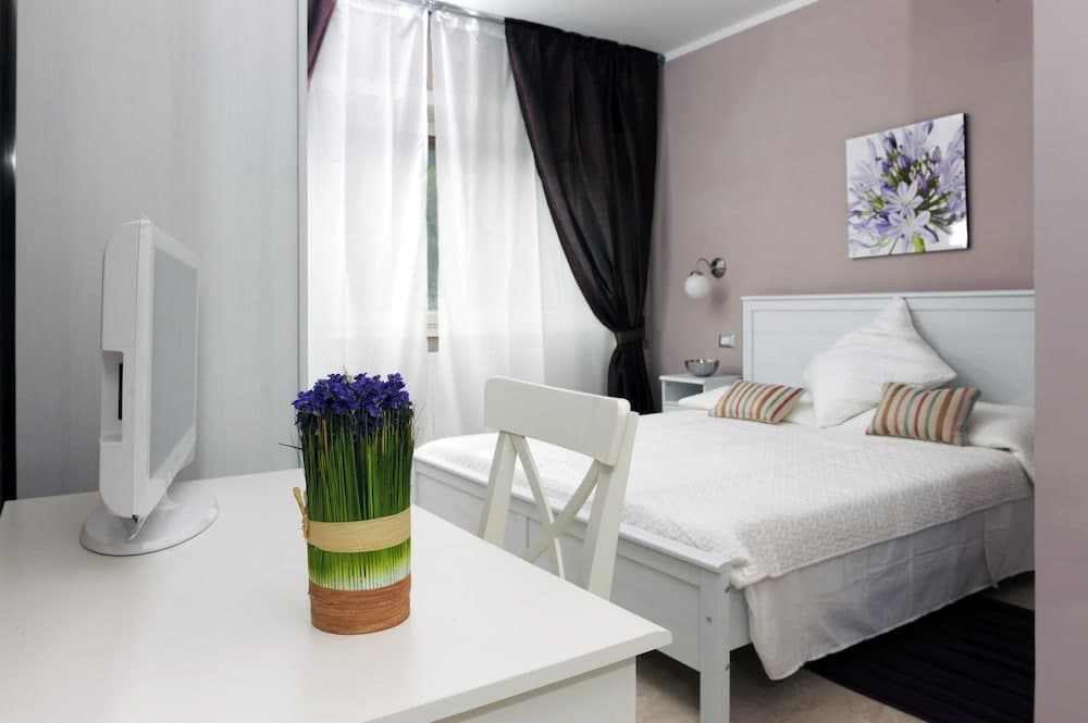 Gregorius Close To St. Peter's