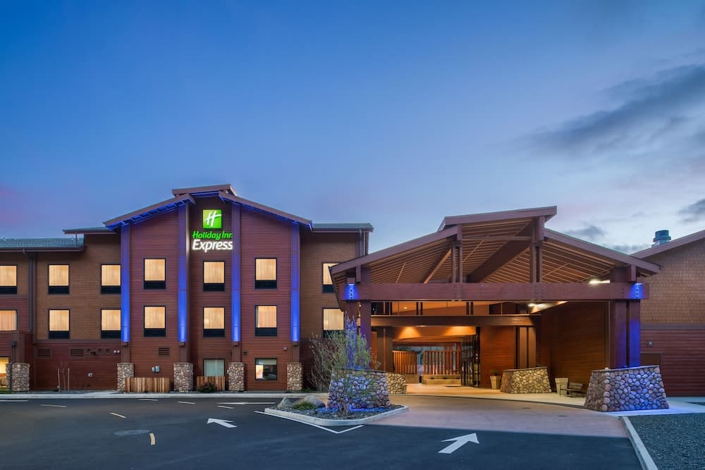 Holiday Inn Express Klamath - Redwood Ntl Pk Area by IHG