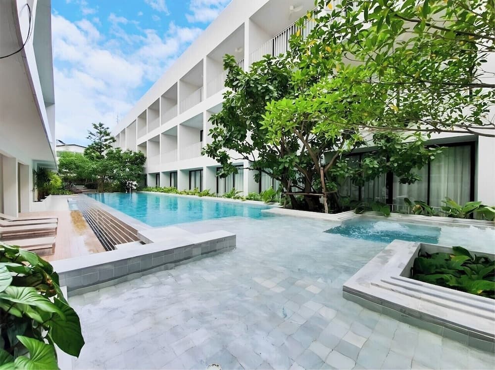 CHERN Bangkok