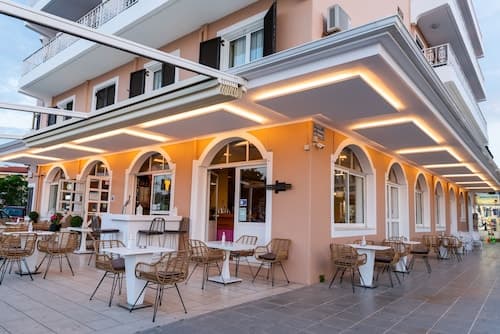 Nirikos Hotel