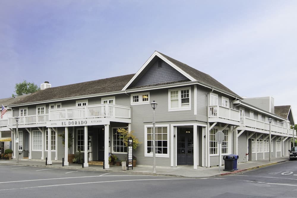 El Dorado Hotel
