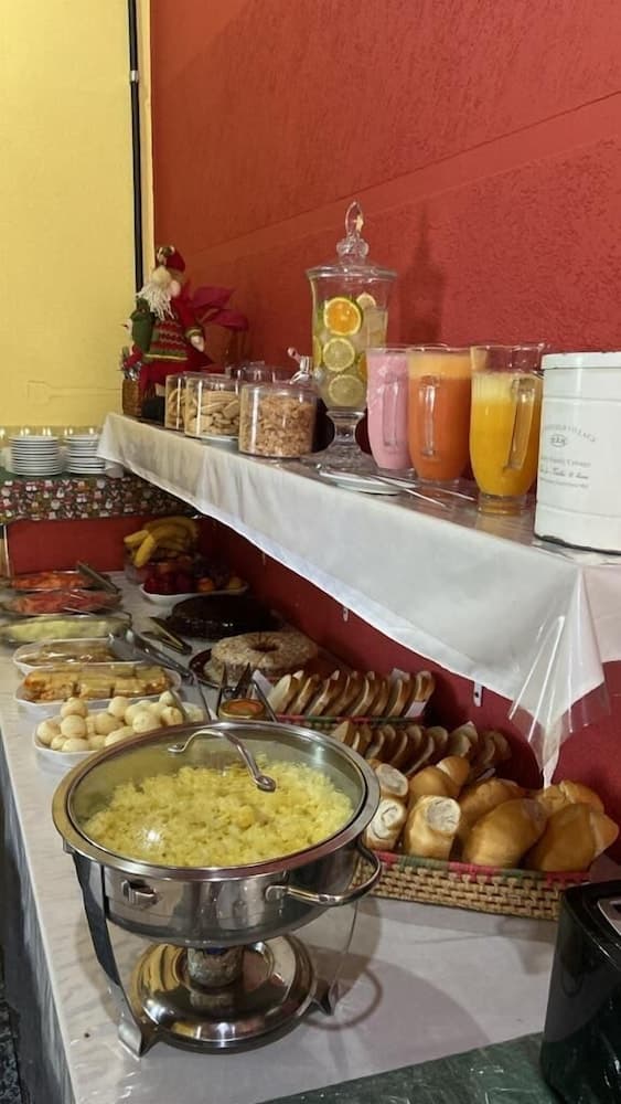 Aile yemek salonu