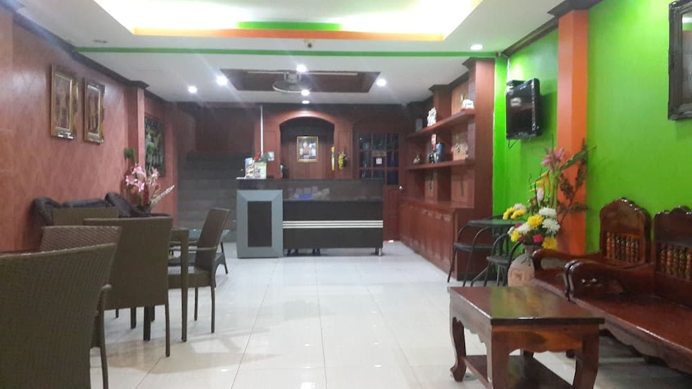 Silla Patong Hostel