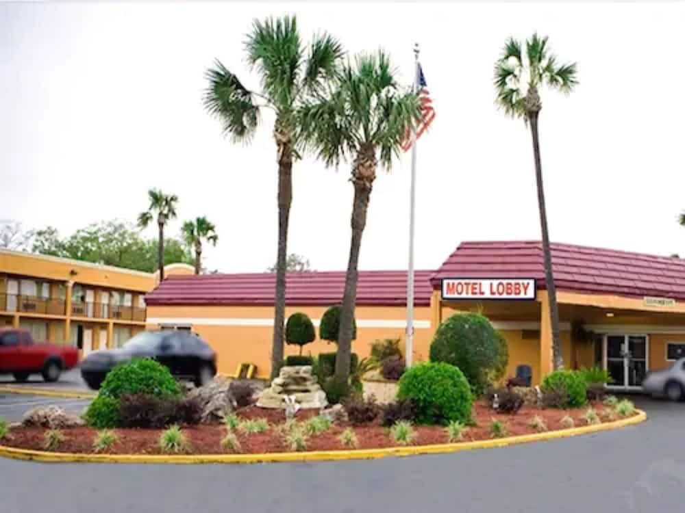 Scottish Inn Jacksonville Downtown