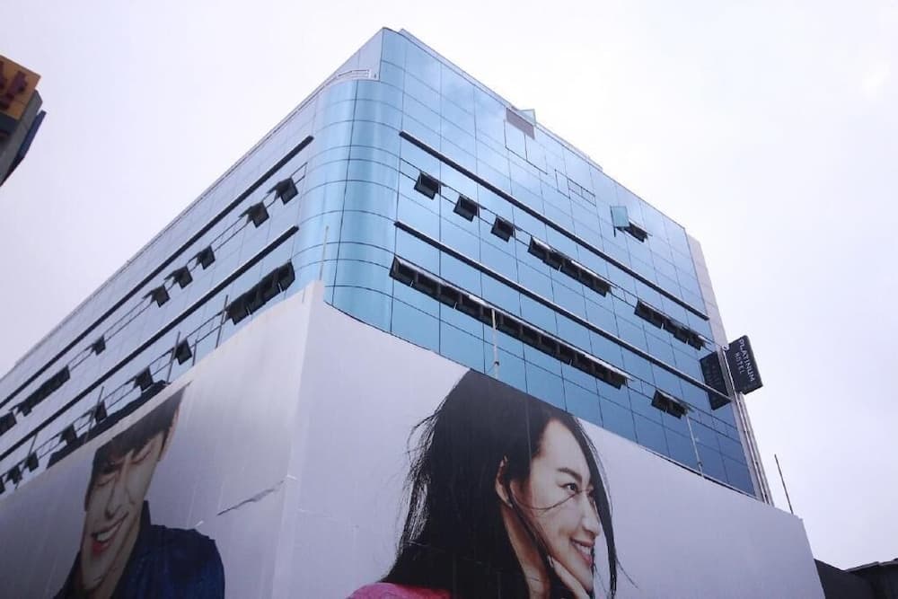 Platinum Hotel