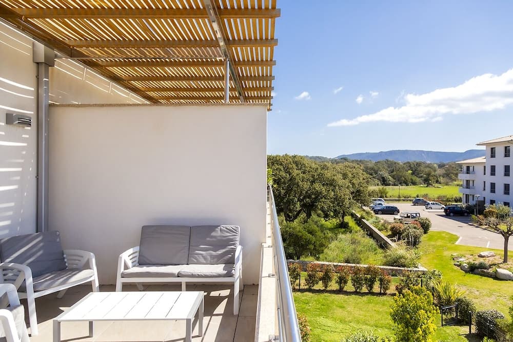 Domaine D'arca Corse du Sud - Piscine - T2 - 4 Personnes "david 11"