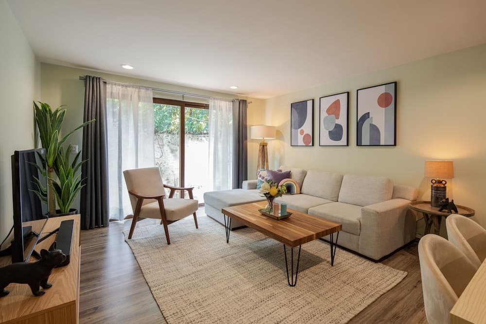 HOLT - Boutique 2BR Puente Viejo Residencial