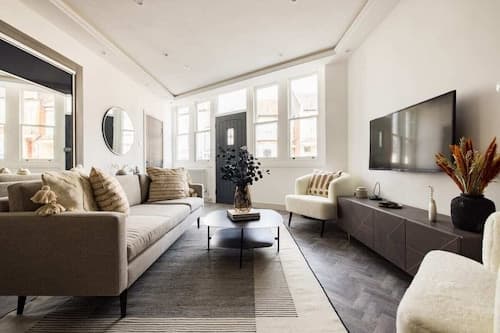 The Battersea Secret - Modish and Bright 1bdr Flat