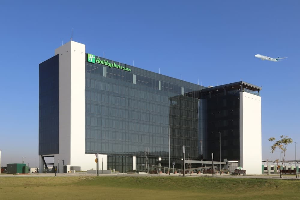 Holiday Inn Hotel and Suites Mexico Felipe Angeles Airport by IHG