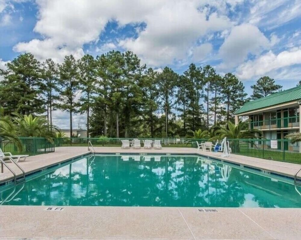 Travelers Inn By OYO US-441