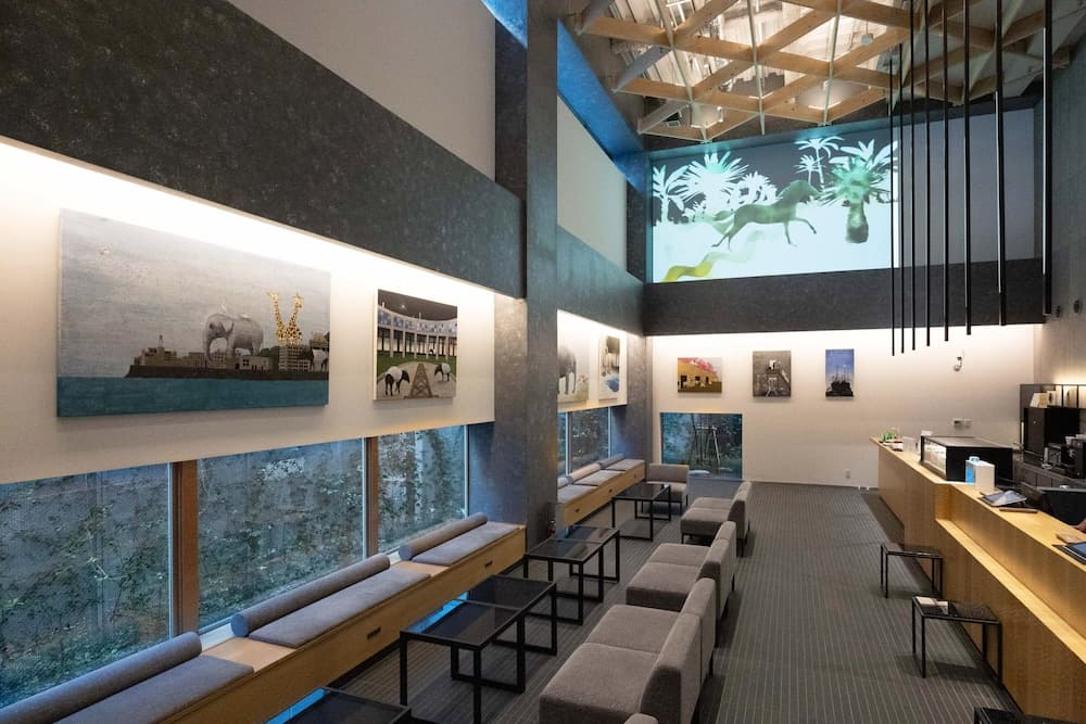 Cross Life Hakata Yanagibashi