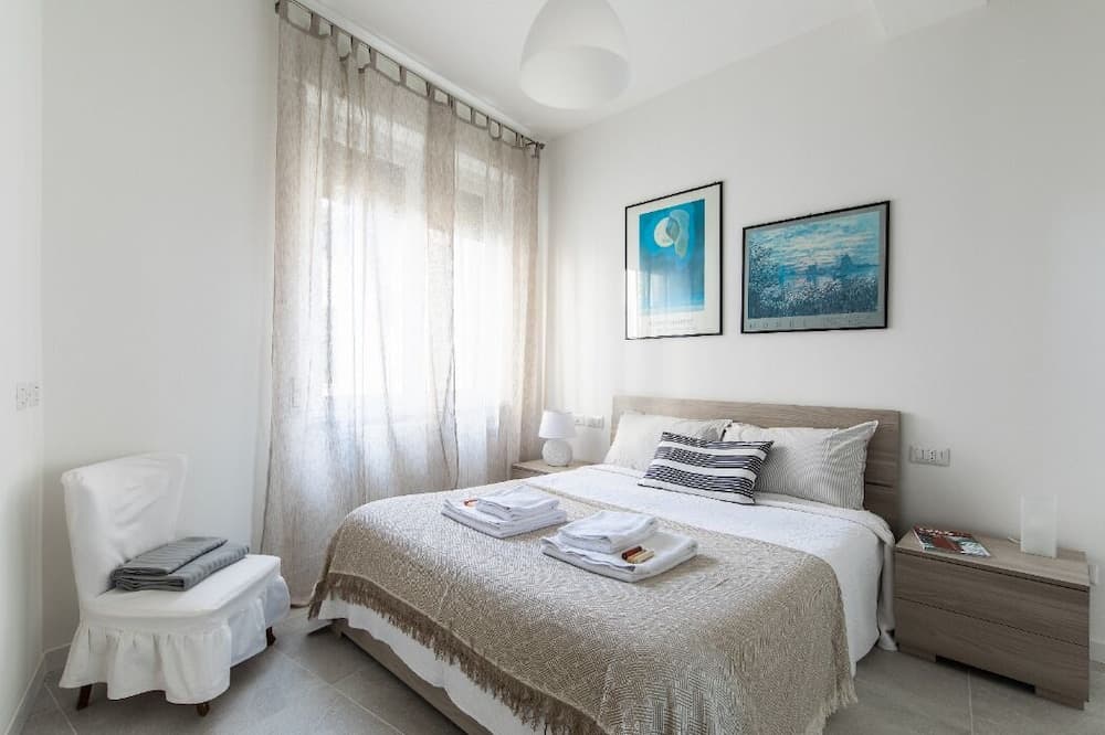 Carlotta's Home by Holiday Solutions