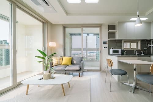 Urbanstay Songdo Moonlight Park