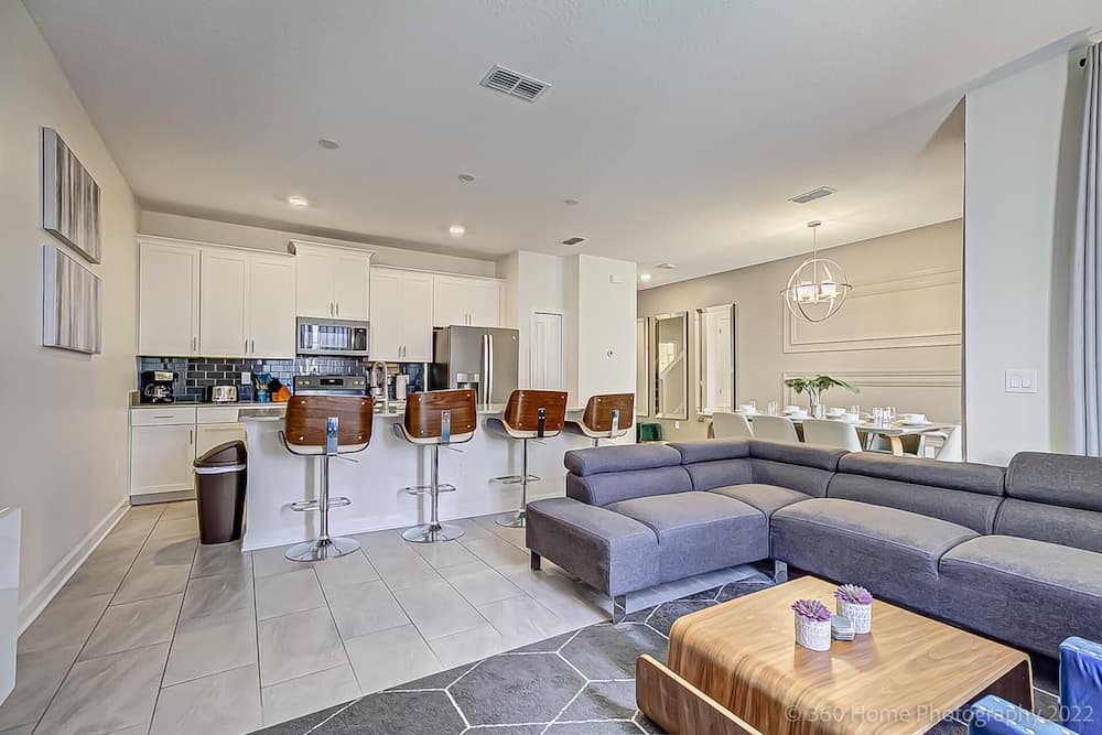 Storey Lake Resort, Private Pool, Near Famous Attractions!!