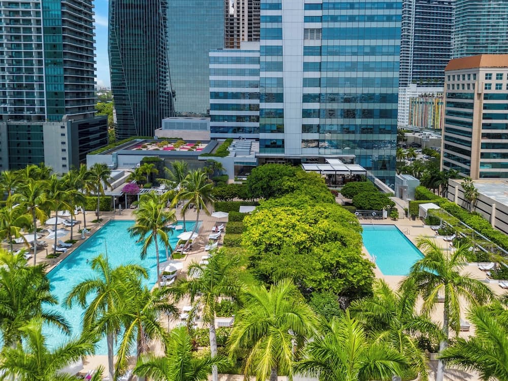 Luxury Condos at Four Seasons