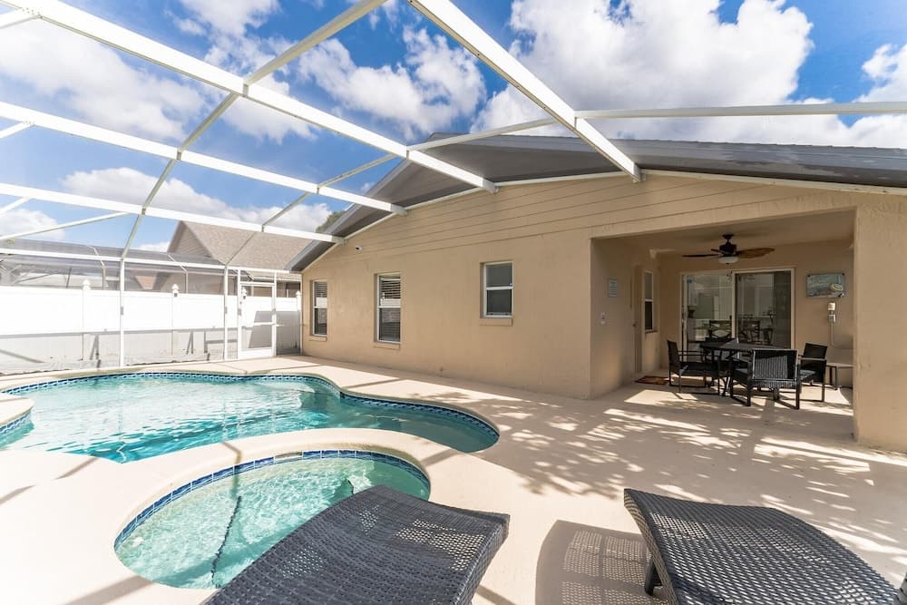 Private Pool and Game Room Near Disney!!!