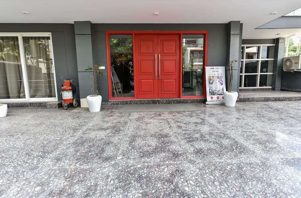 Hotel Royal Saffron By Majesta Stays