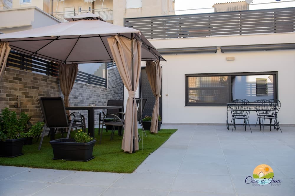 Casa d Irene near airport beach