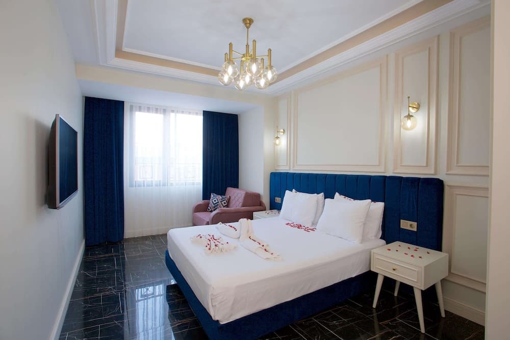 Princely Suites